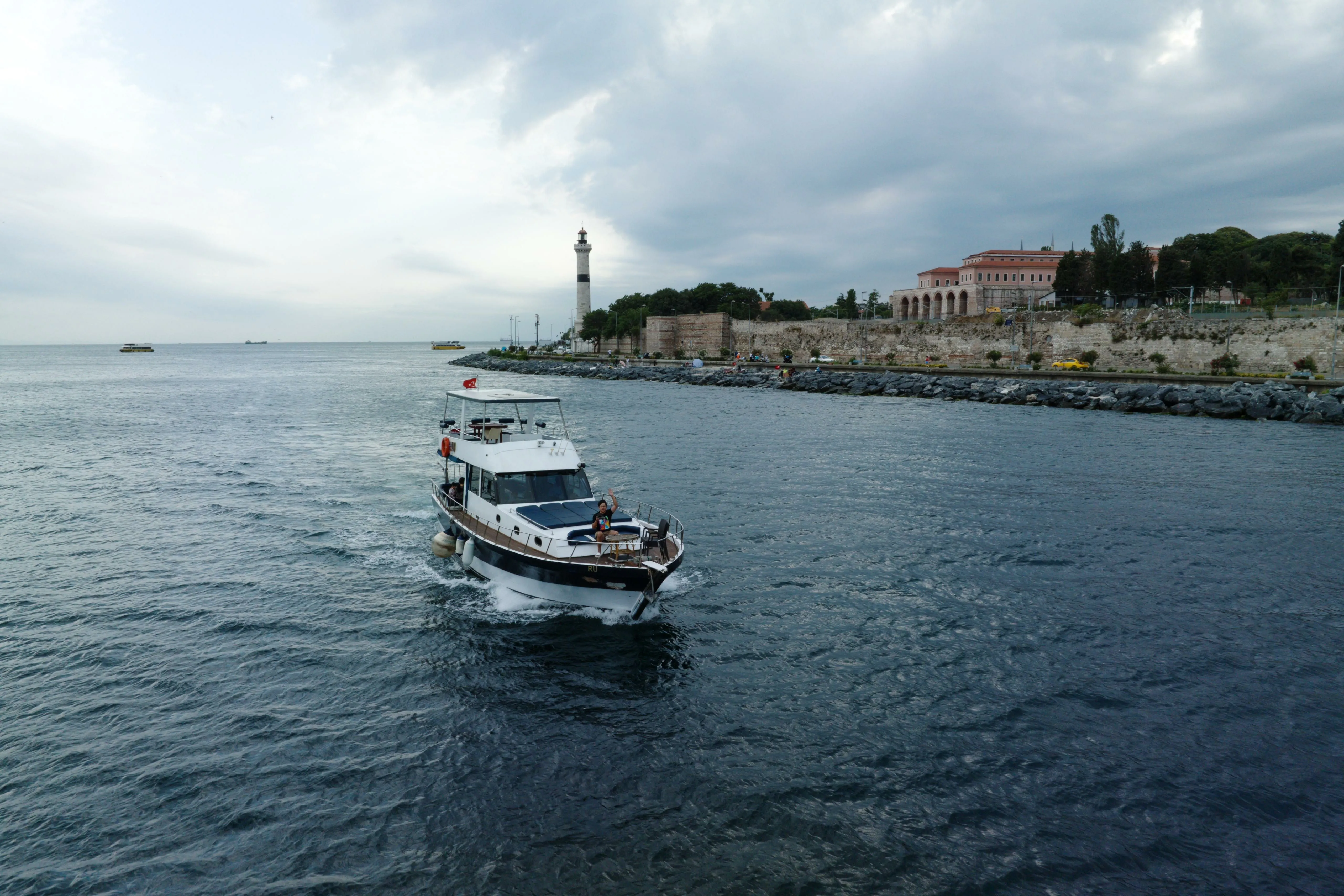 Charter a 16.5m Motor Yacht in Istanbul