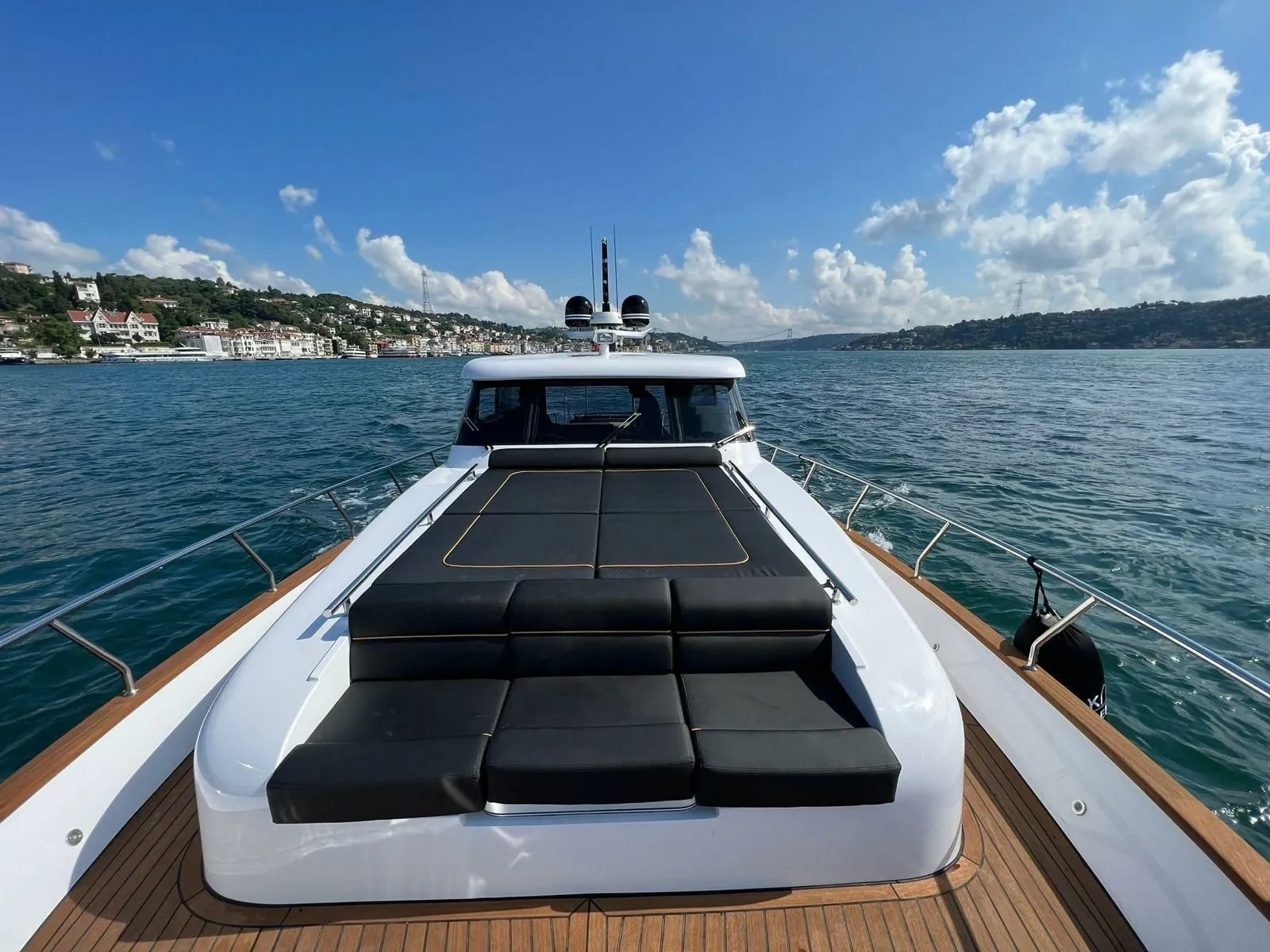 15m Istanbul Boat Hire