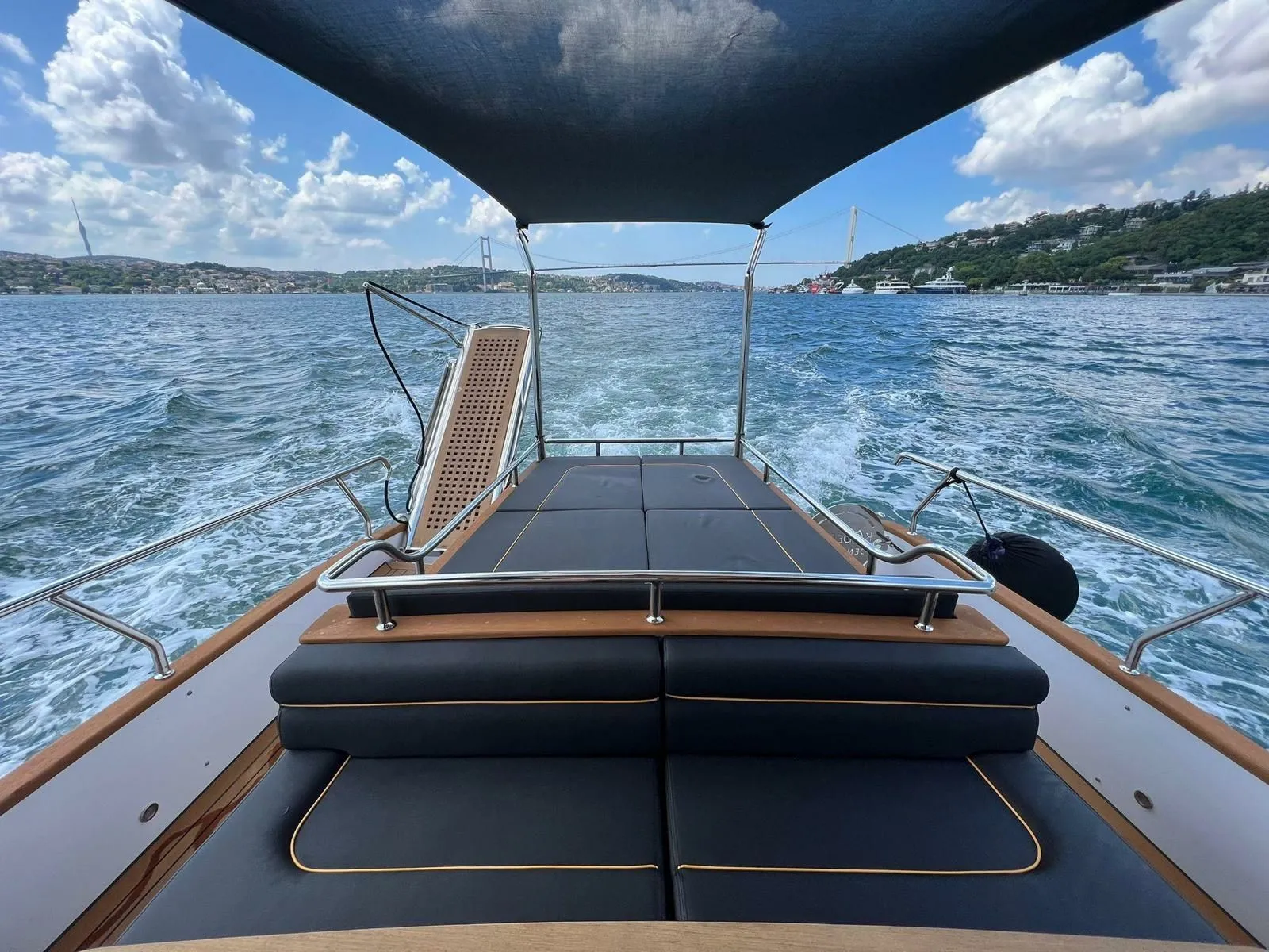 15m Istanbul Boat Hire