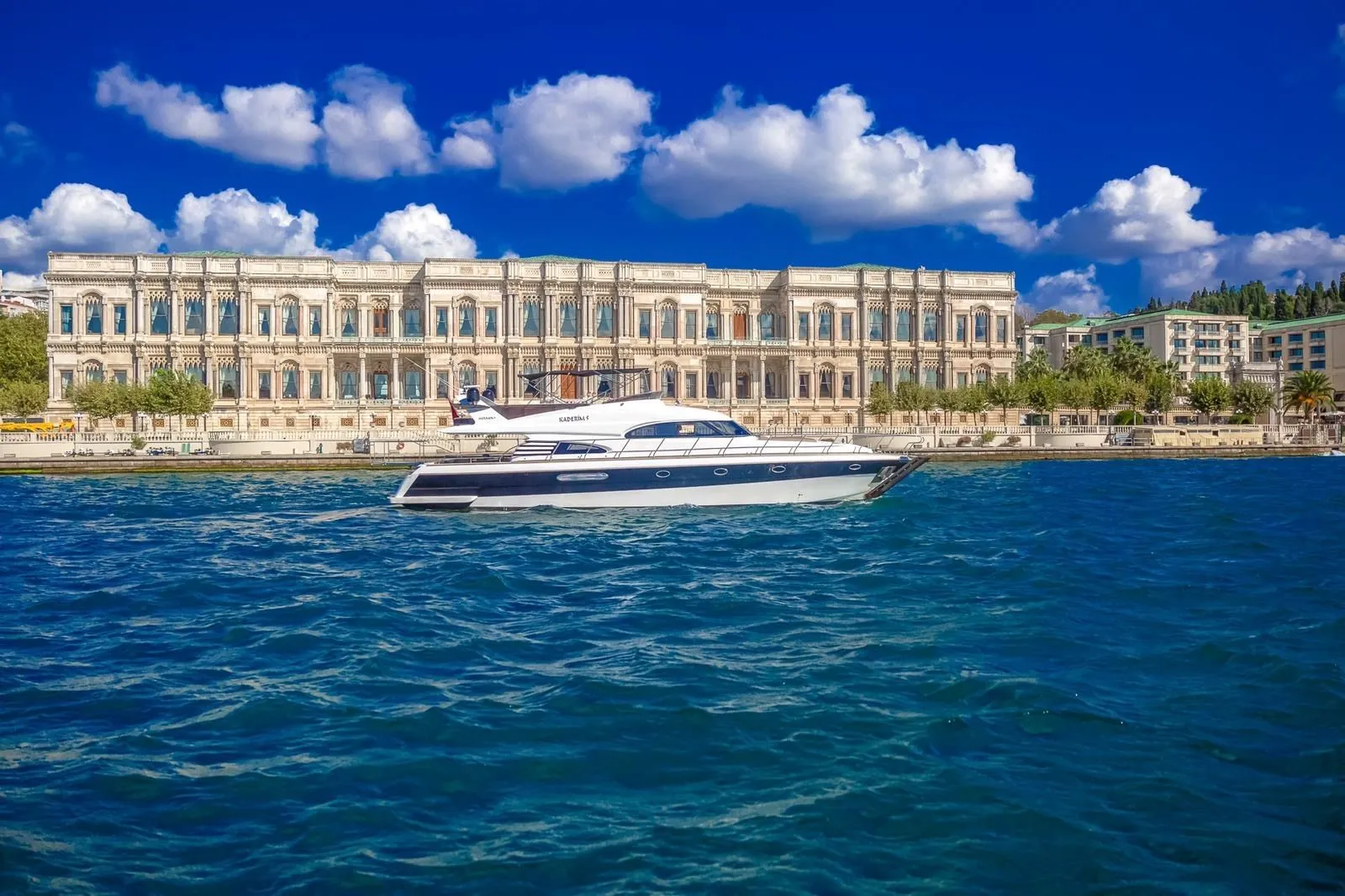 Charter a 21m Boat in Istanbul