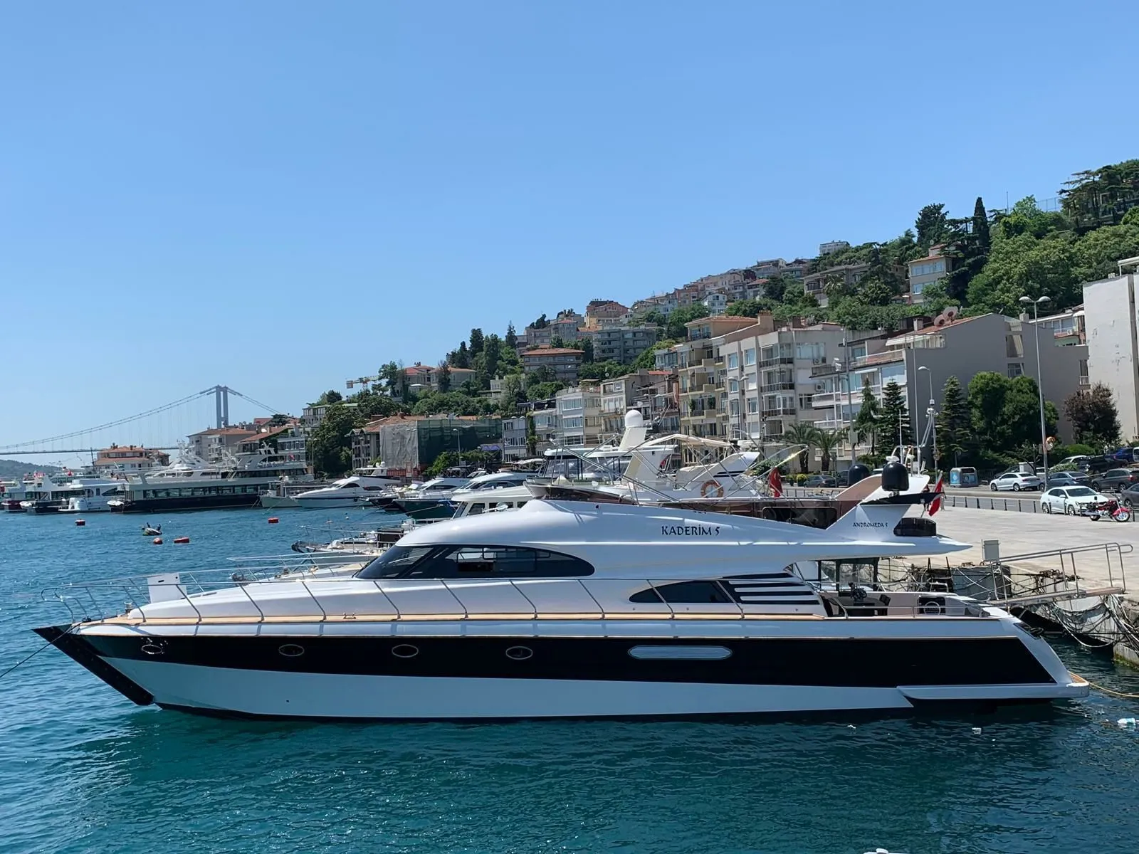 Charter a 21m Boat in Istanbul