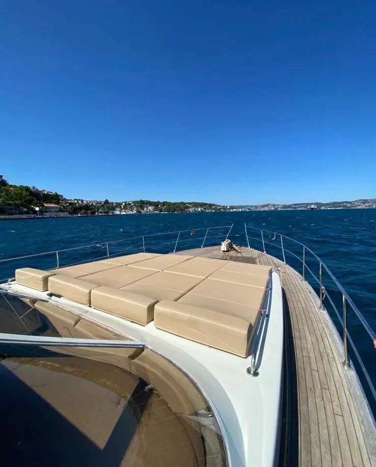 16m Istanbul Motor Yacht Hire