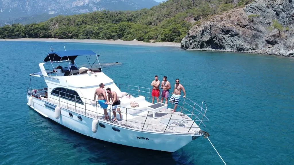 Explore Kemer on a 15m Rental Boat
