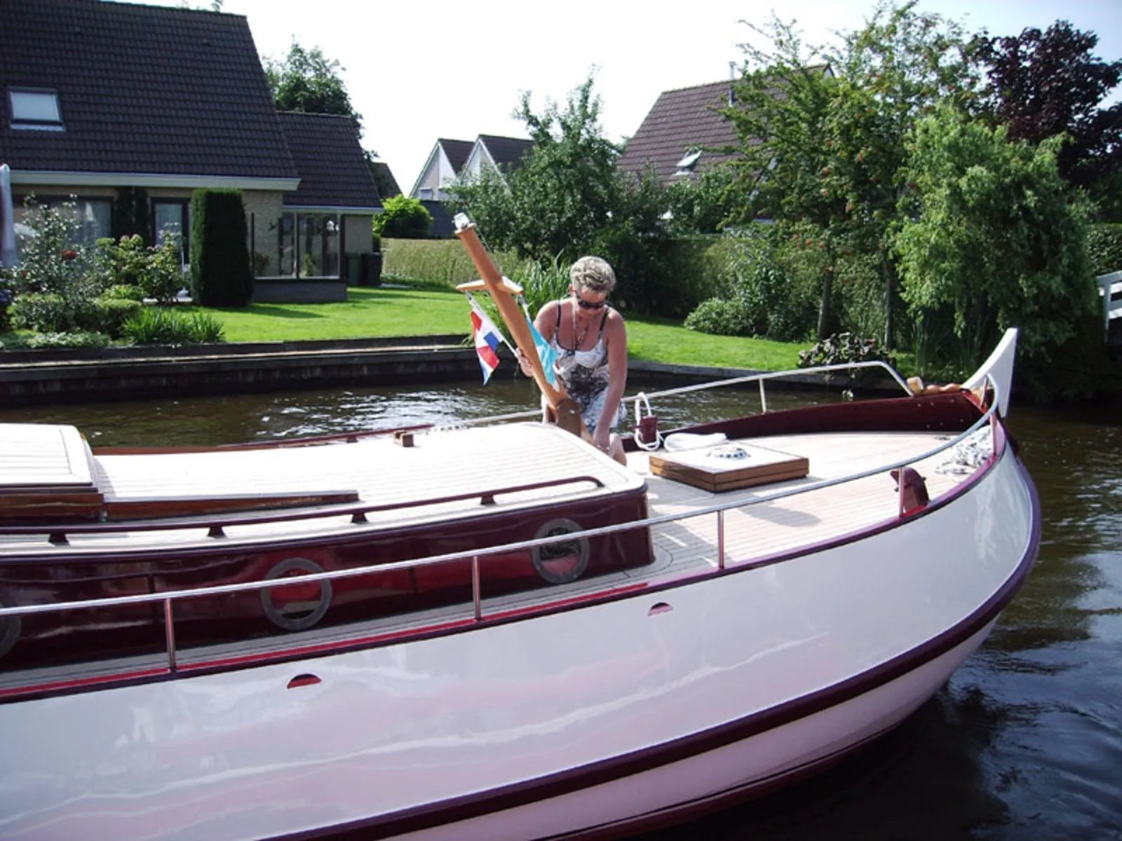 Explore Heeg on a 8.1m Rental Boat