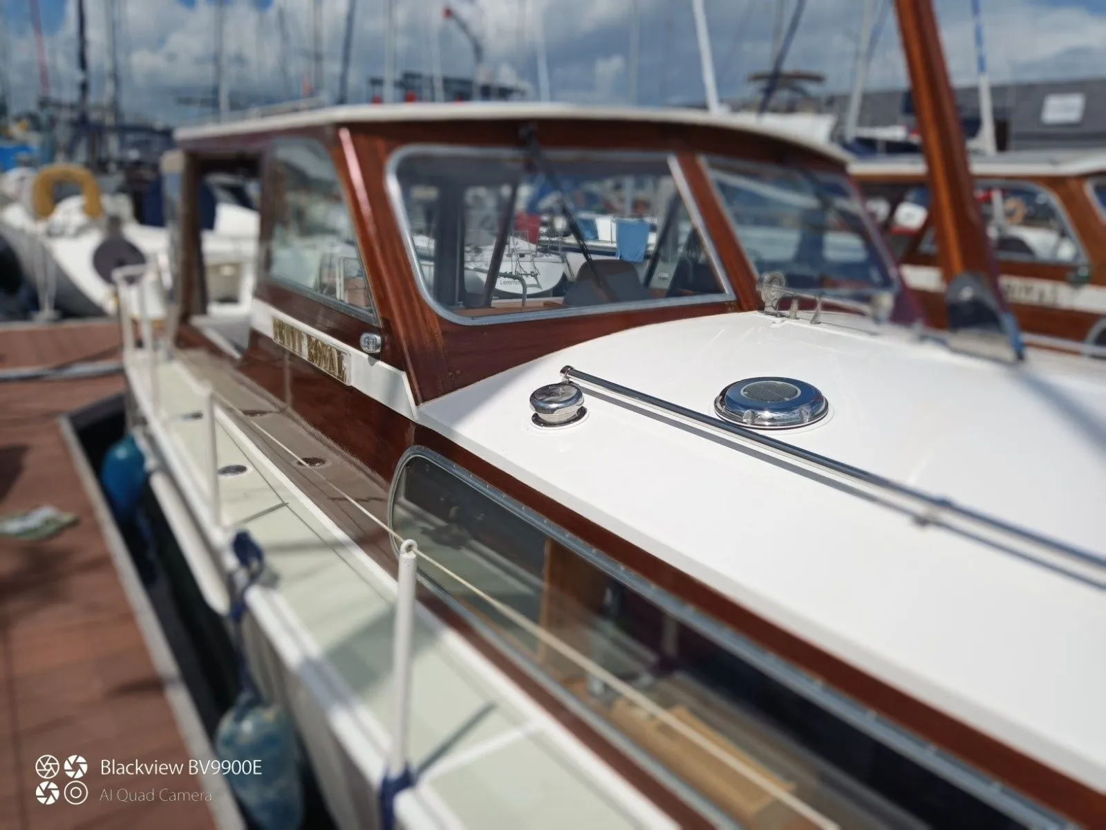 Explore Lemmer on a 8.6m Rental House Boat