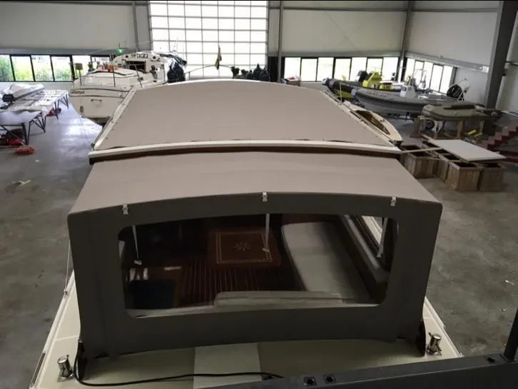 Rent a 9.6m Boat in Lemmer