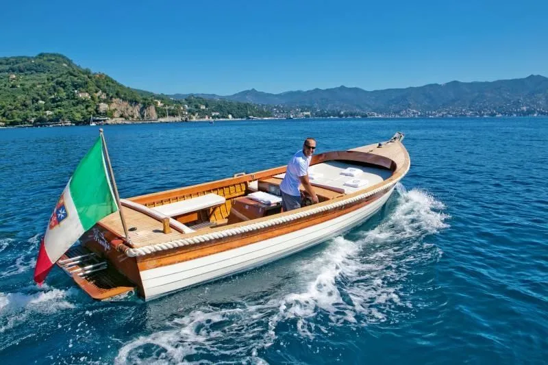 Rent a 7.5m Motor Boat Mussini Giorgio Utility 748 in Portofino