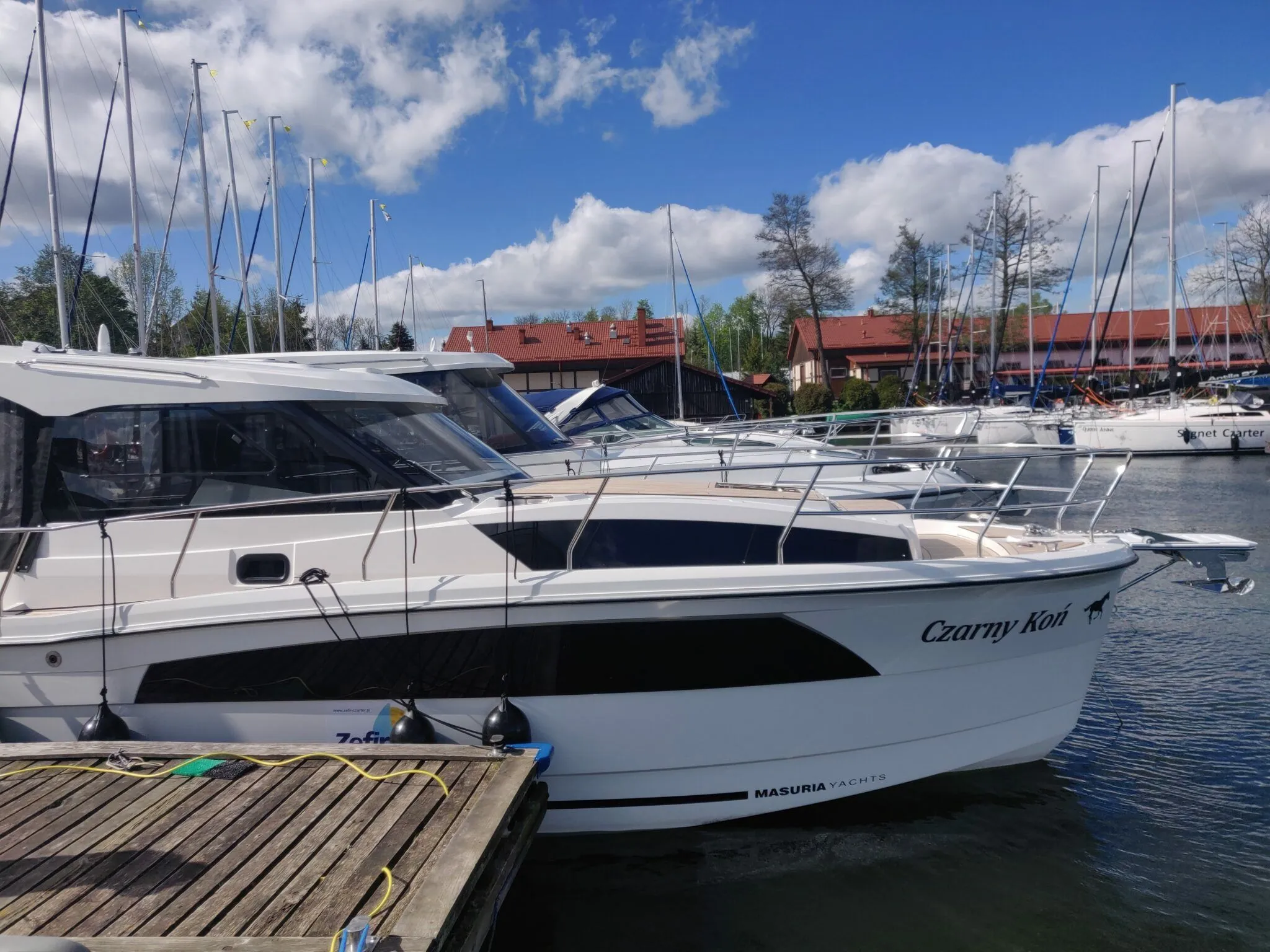 Czarny Kon Charter Boat