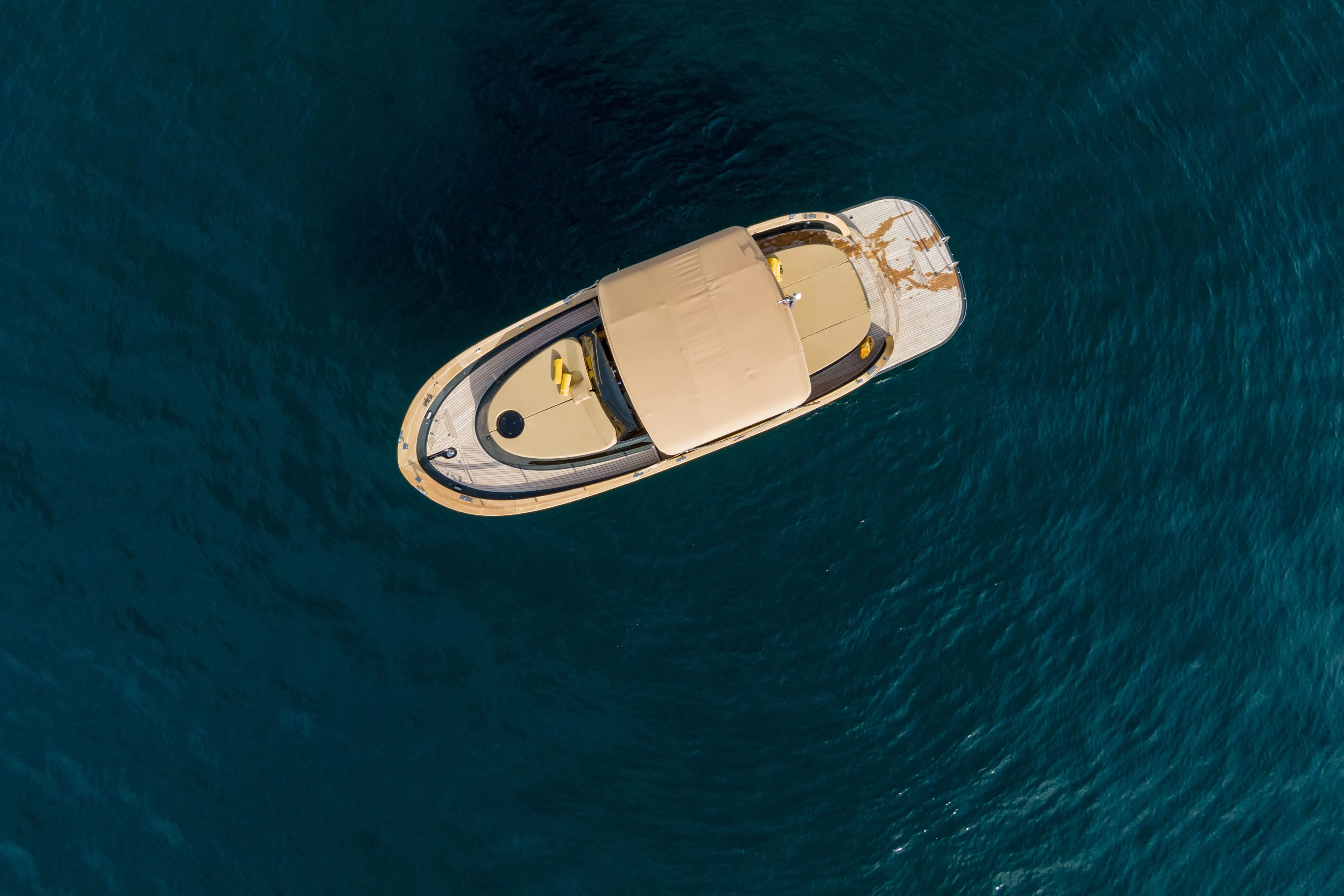 Explore Sorrento on a 11.5m Rental Boat