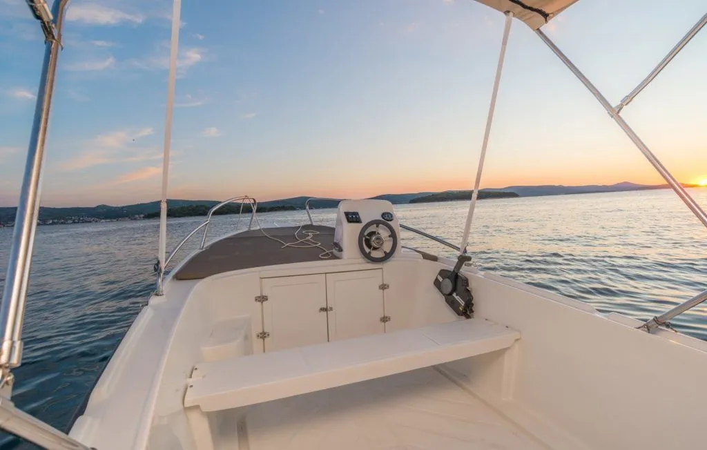 No Name Charter Boat