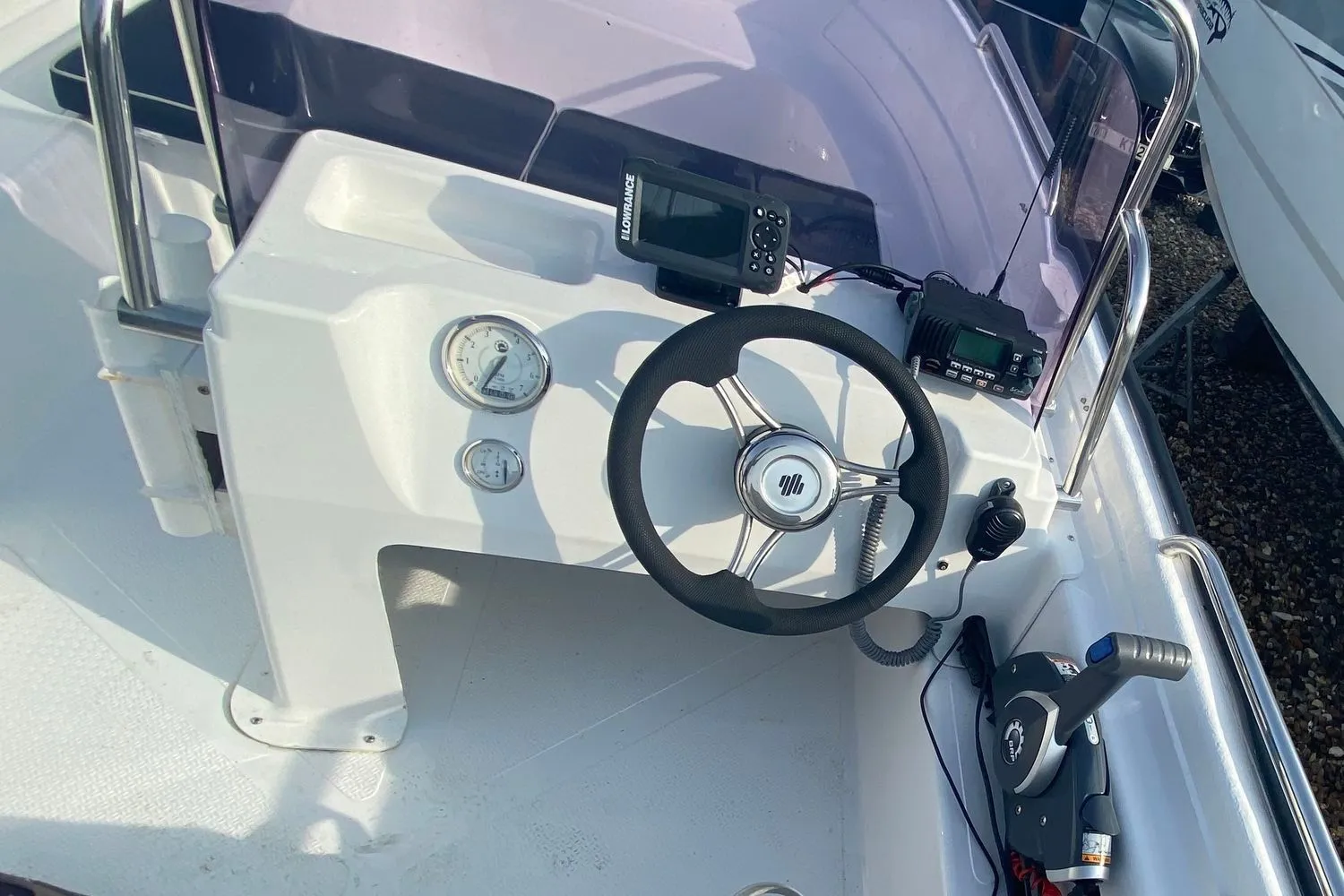 4.8m Nikiti Boat Hire