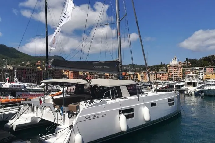 Rent a 11.98m Nautitech 40 Catamaran in Cagliari