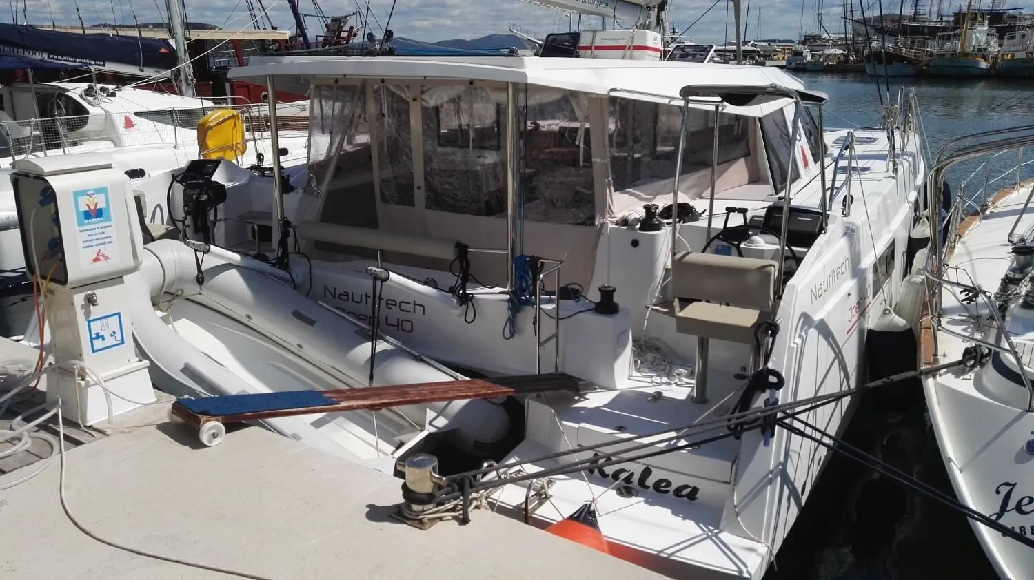 Kalea Charter Boat