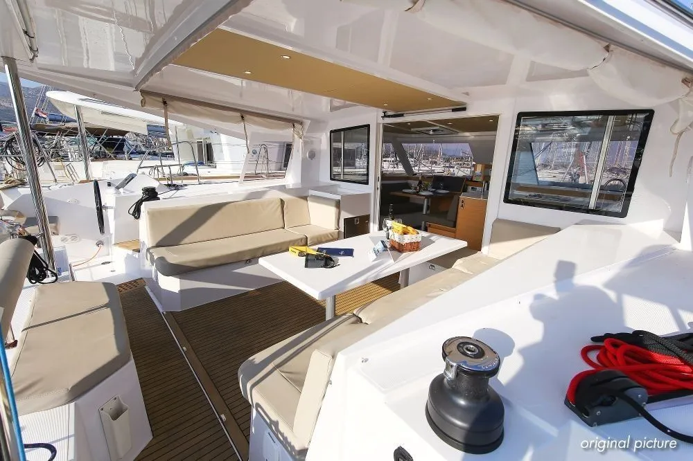 Explore Jezera on a 11.98m 6 Cabin Catamaran Rental