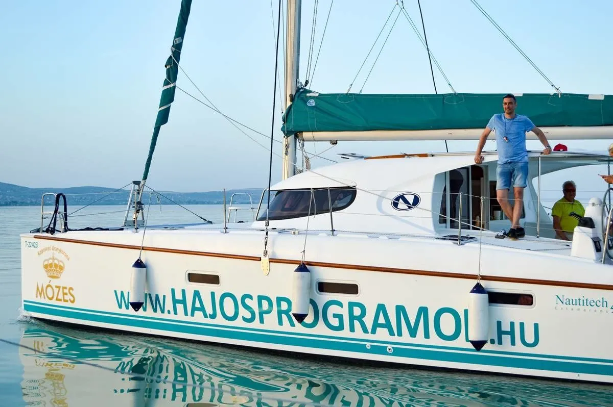Rent a 11.98m Nautitech 40 in Balatonfured