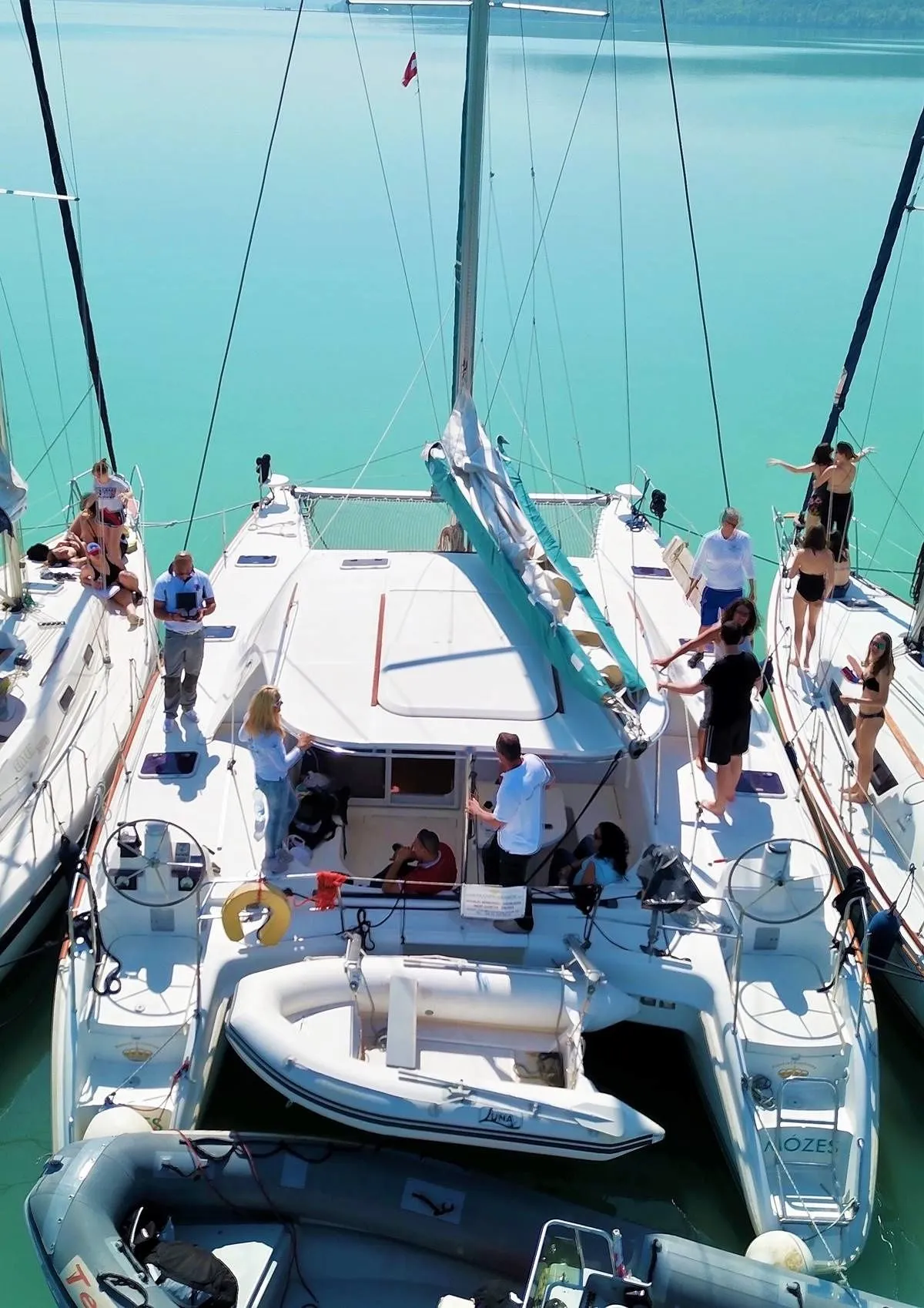 Mozes Charter Boat