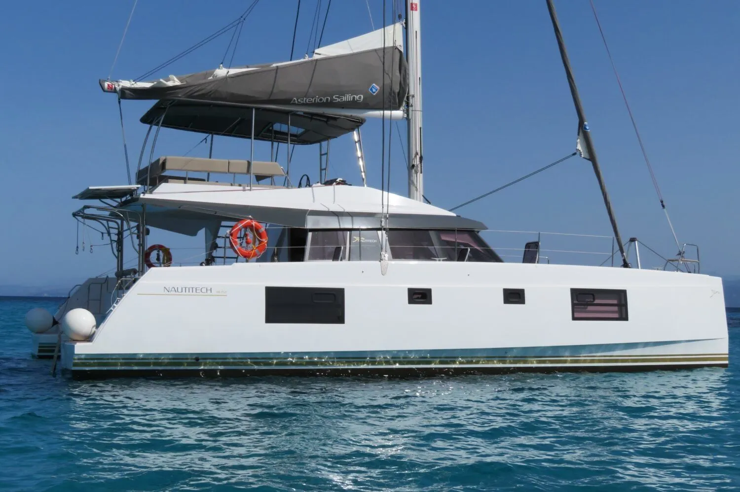 Boot - Charter a 13.79m Catamaran Nautitech 46 Fly in Gouvia