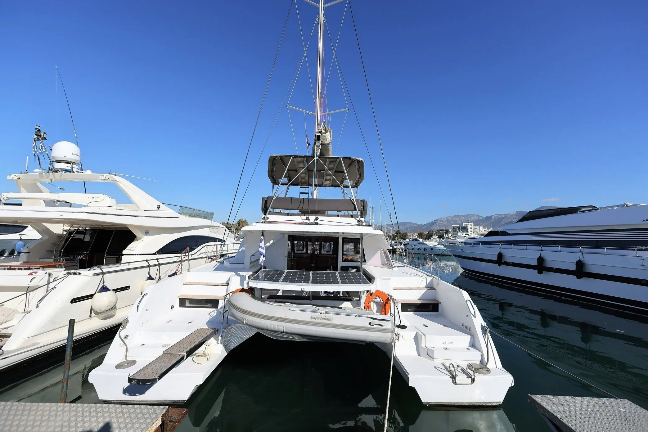 Aureliano Charter Boat - 1