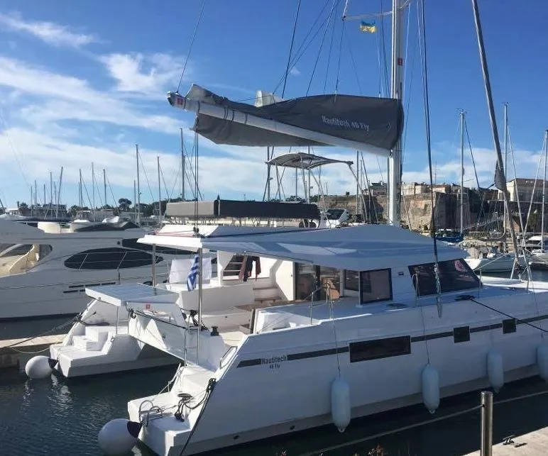 Cabrio Charter Boat - 3