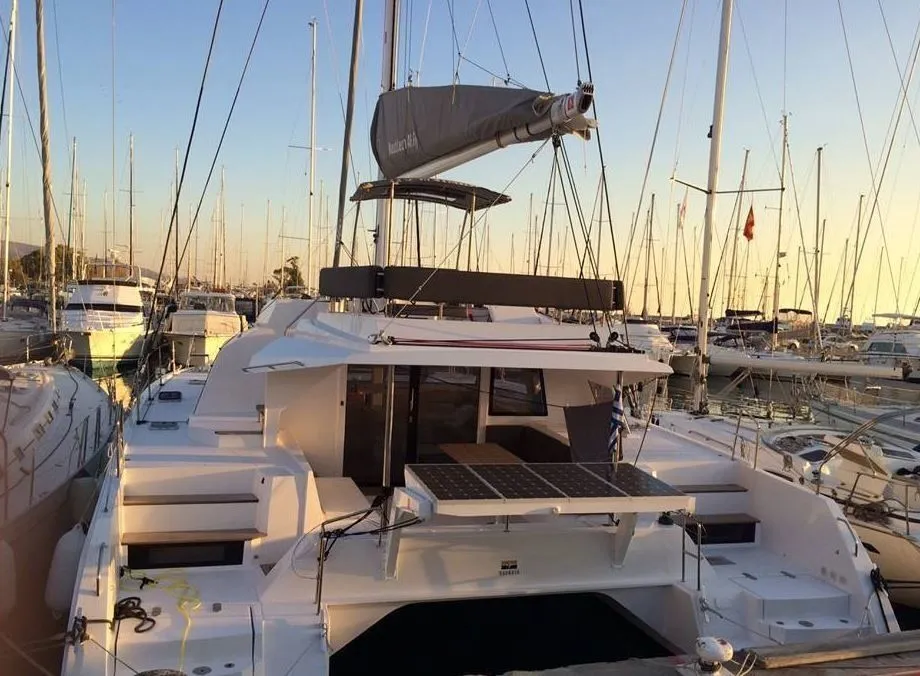 Cabrio Charter Boat - 4