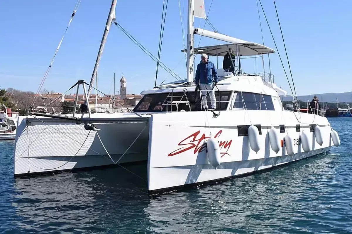 Stefany Charterboot - 3