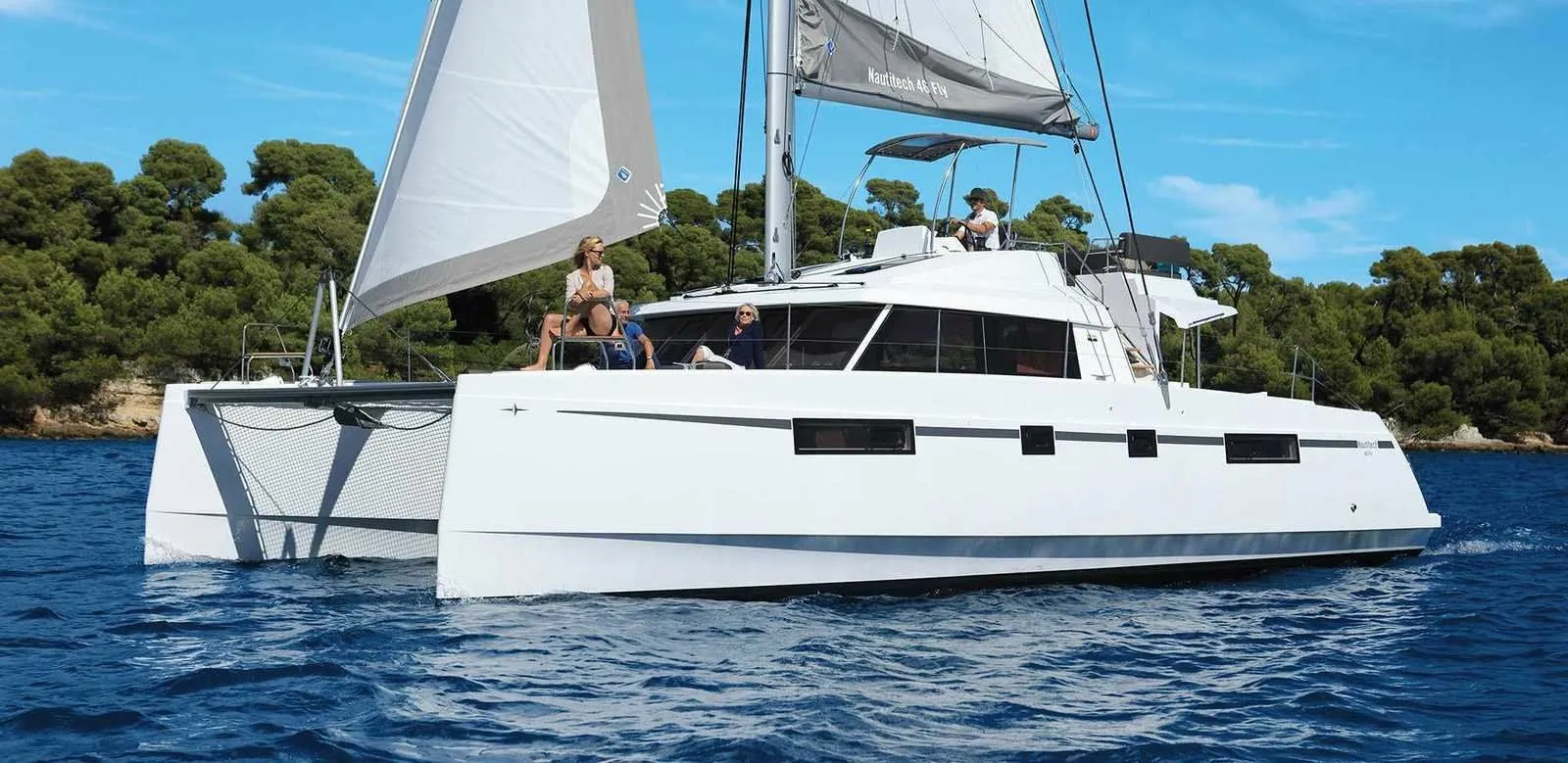 Explore Roses on a 13.91m 6 Cabin Catamaran Rental