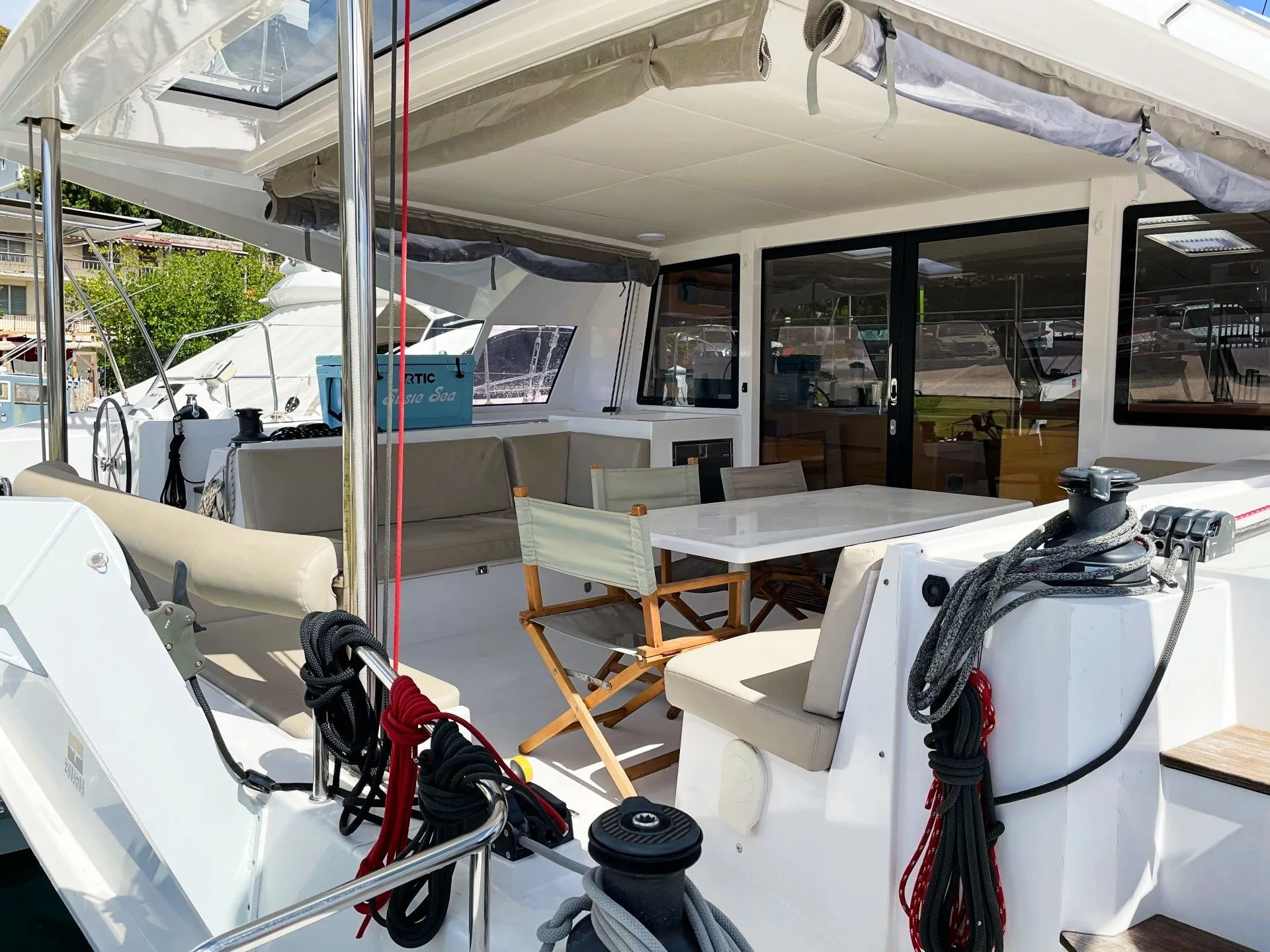 13.76m Tortola Boat Hire