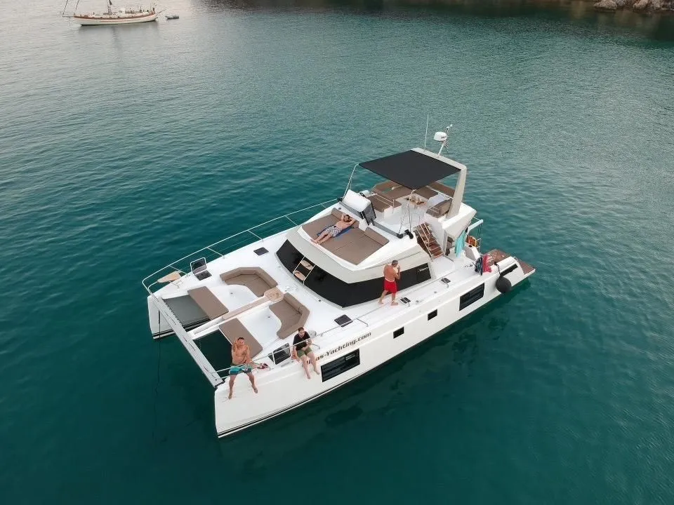 Charter a 14.5m Power Catamaran in Lefkada