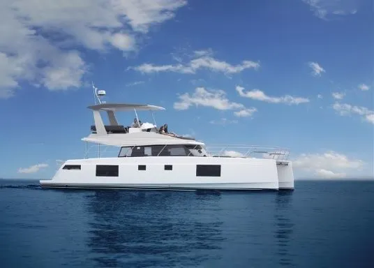 Explore Palm Cay on a 14.23m Nautitech 47 Power Power Catamaran Rental