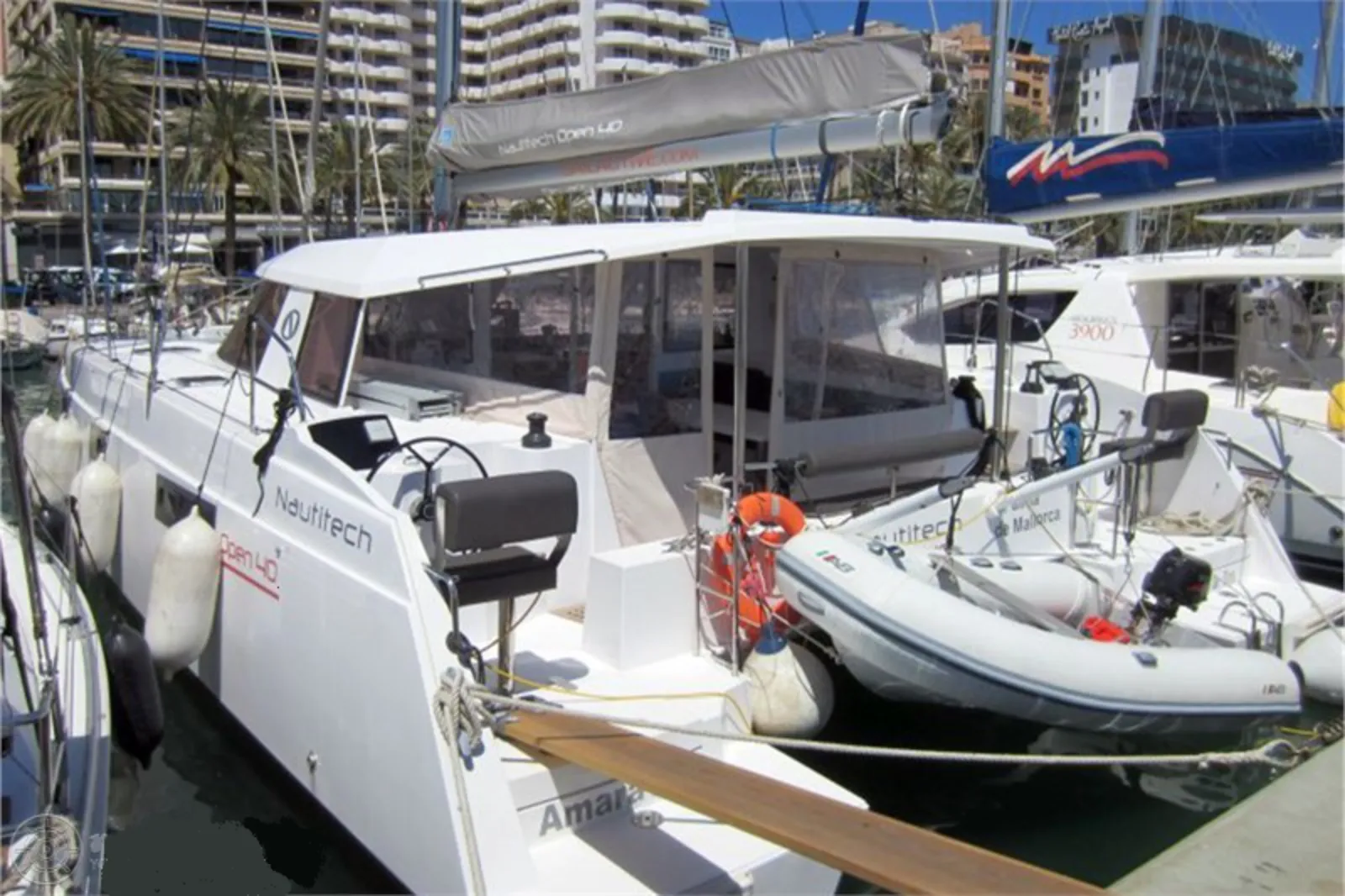 Amara Charterboot - 3