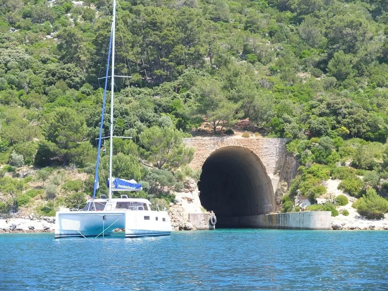 Чартер Jemilya DB - 3