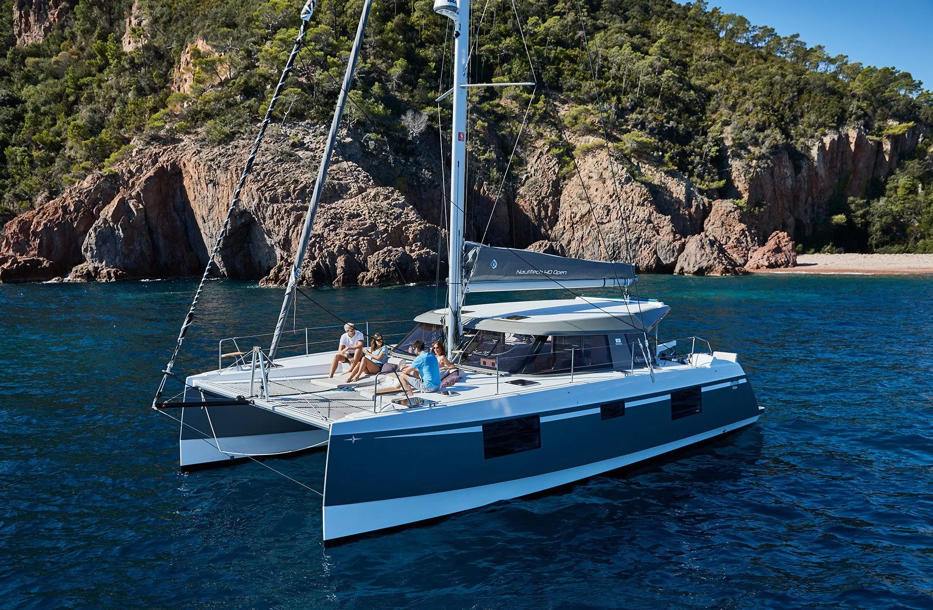 11.98m Toulon Nautitech Open 40 Catamaran Hire