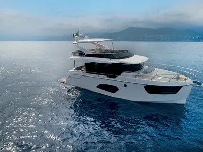Charter a 14.93m Motor Yacht in Rogoznica