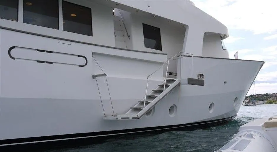 Shika Kamata Charter Boat