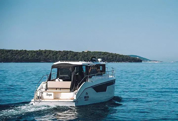 Чартер Lili - 3