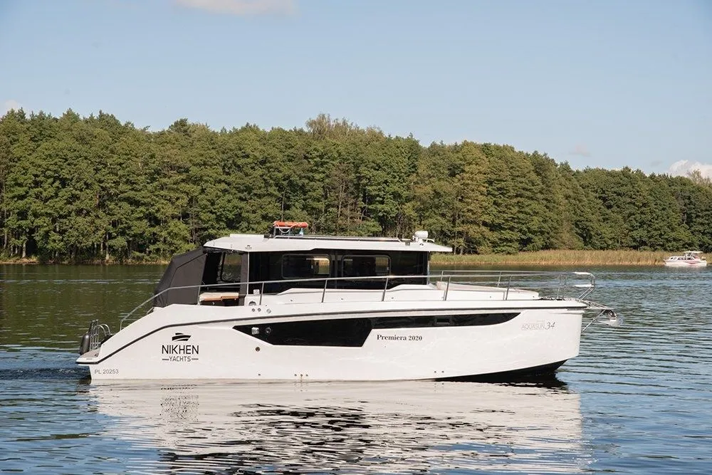 Explore Węgorzewo on a 10.3m Nikhen Aquasun 34 Motor Yacht Rental