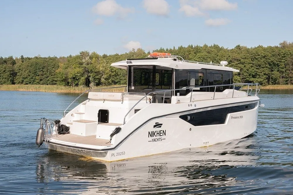 Seestars Charter Boat