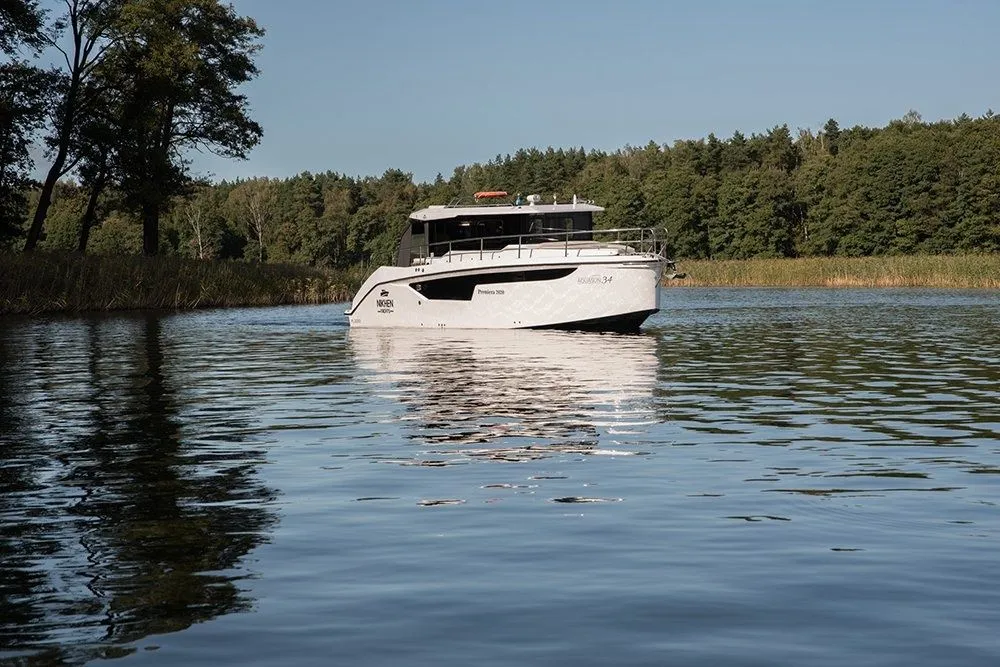 Explore Węgorzewo on a 10.3m Nikhen Aquasun 34 Motor Yacht Rental