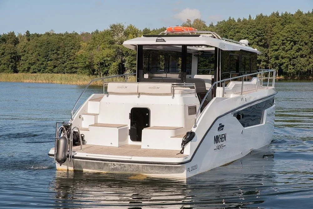 Seesun Charter Boat