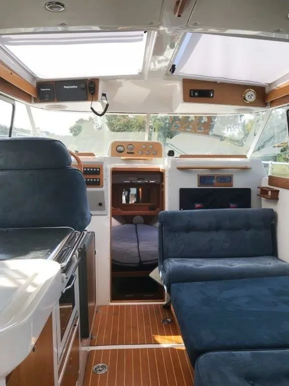 8.93m Wolfsbruch Nimbus 280 Coupe Hire