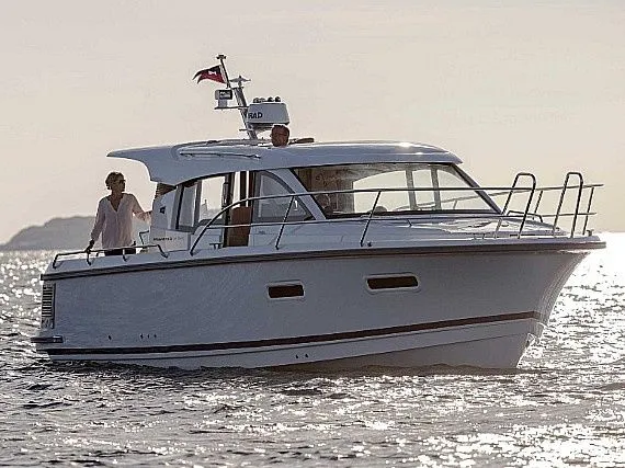 Rent a 9.74m Boat in Pirovac