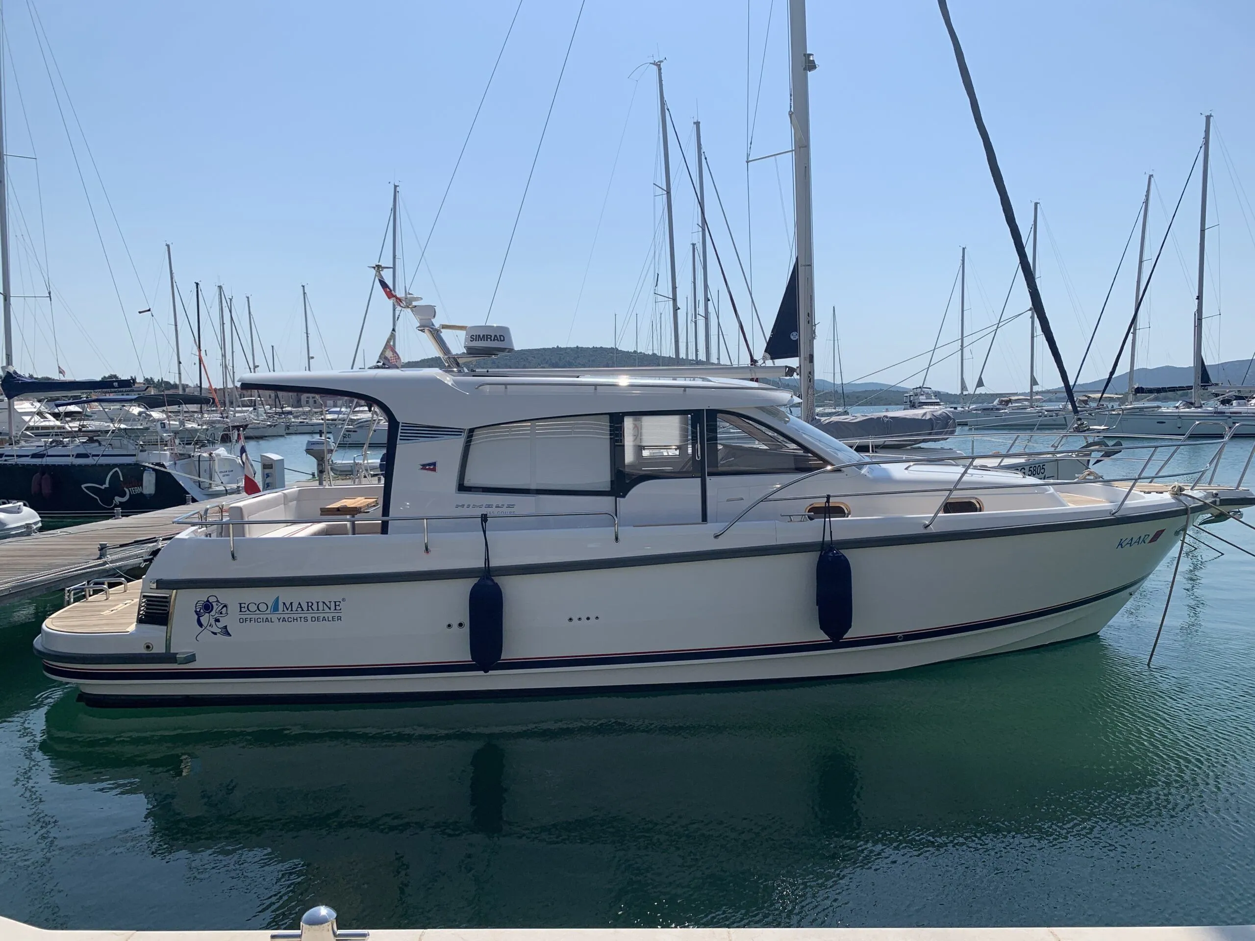 Чартер Four Lux - 3