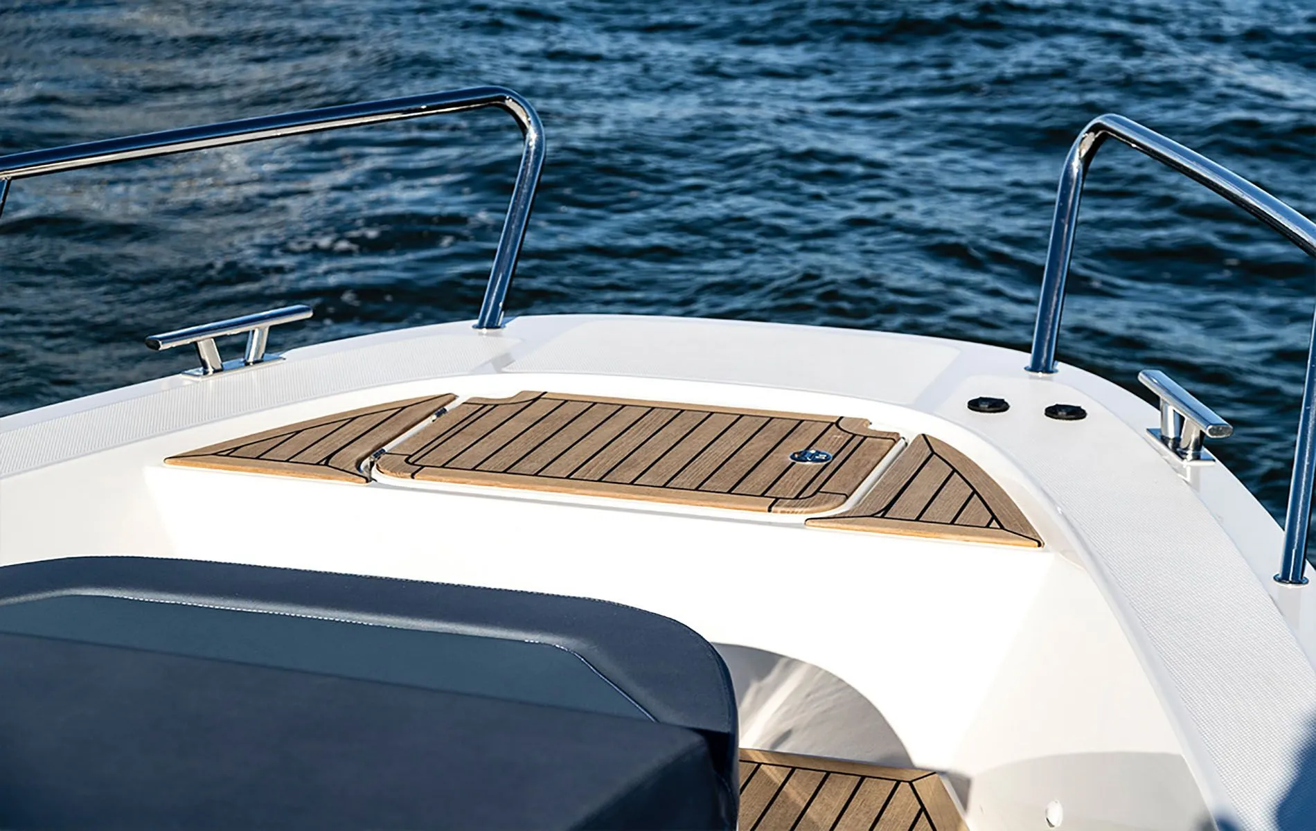 Nireas Charter Boat