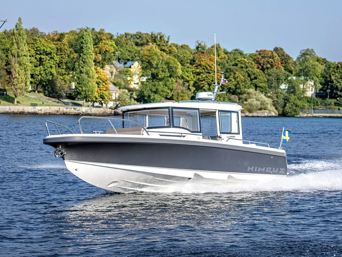 Charter a 12.4m Motor Yacht in Pirovac