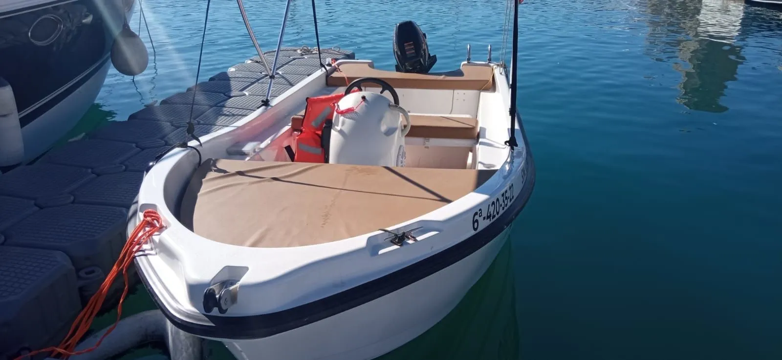 Rent a 4.56m Motor Boat in Fuengirola