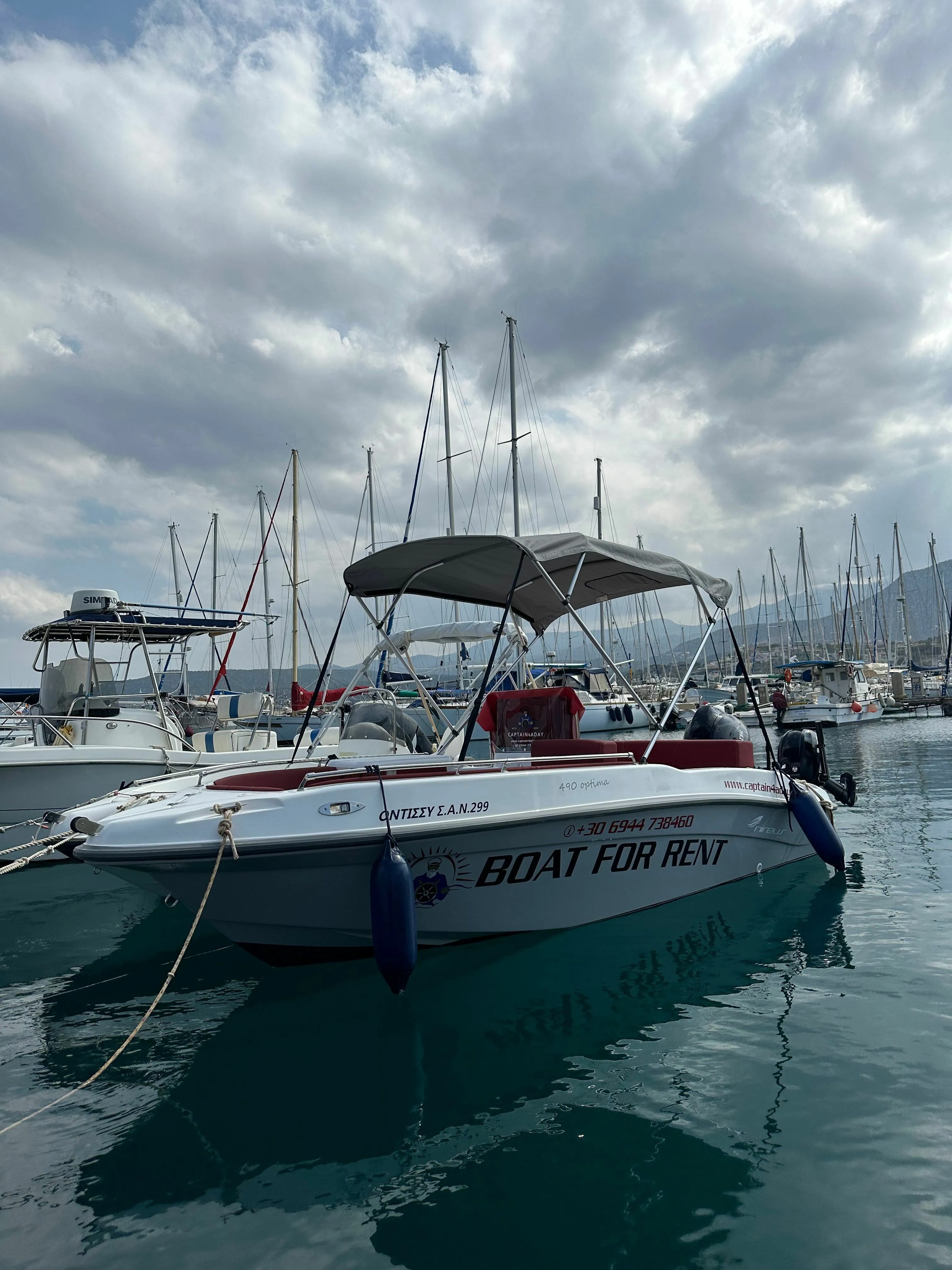 Charter a 4.96m Boat in Agios Nikolaos