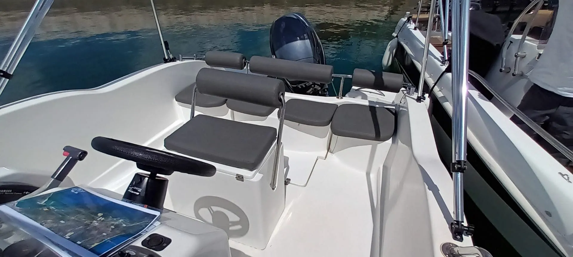 Setubal 5.3m Kiralık Nireus 5.30 Motorlu Tekne