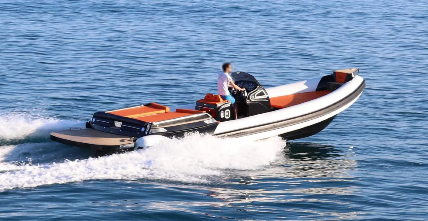 Rent a 11.2m Noah Battelli 29 Motor Boat in Porto Ercole