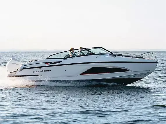 Explore Aliki on a 8.5m Noblesse 830 Motor Boat Rental
