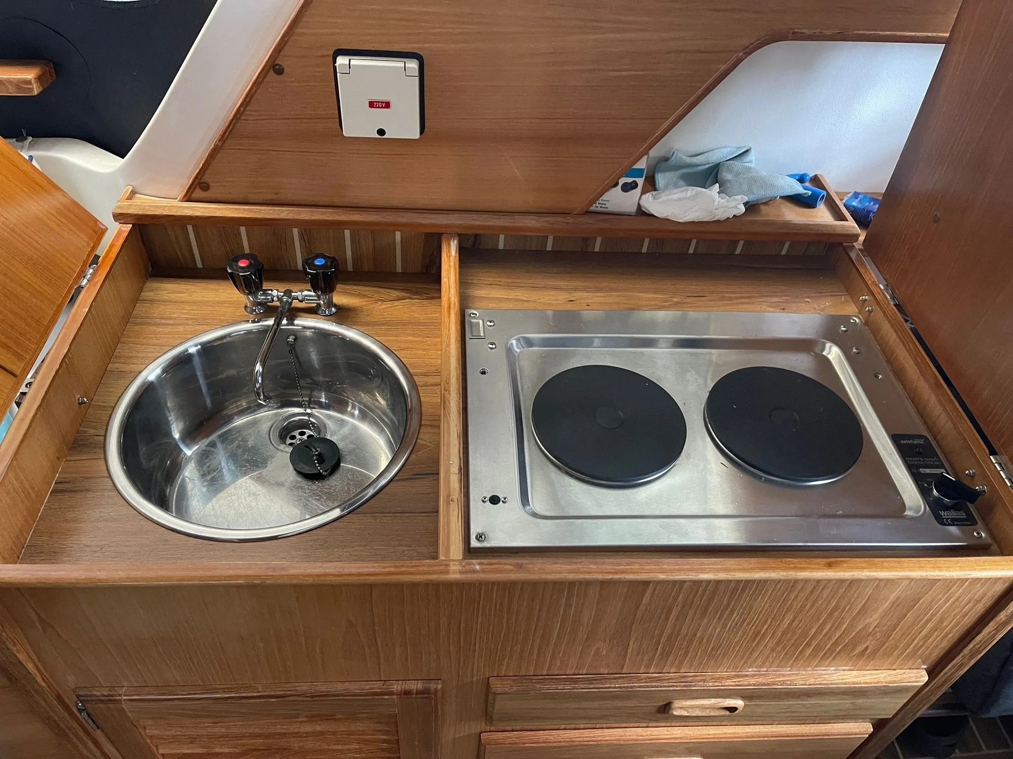 Teofilo Kiralık Teknesi